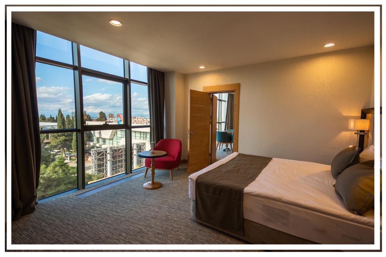 Premium Hotel ギャンジャ エクステリア 写真