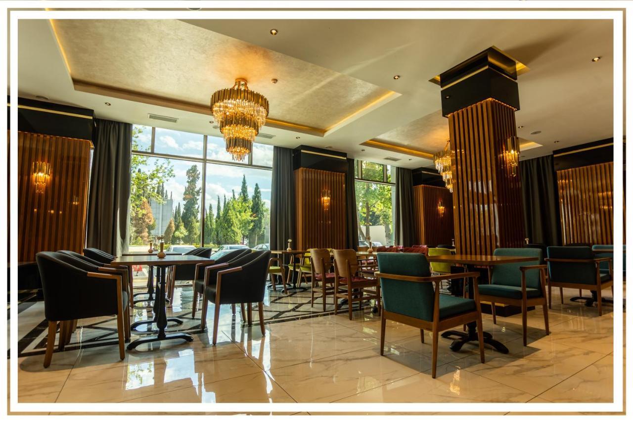 Premium Hotel ギャンジャ エクステリア 写真