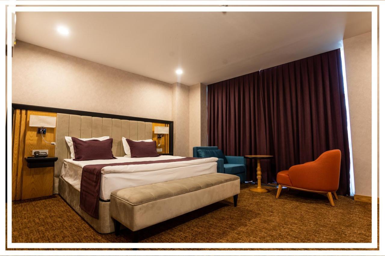 Premium Hotel ギャンジャ エクステリア 写真