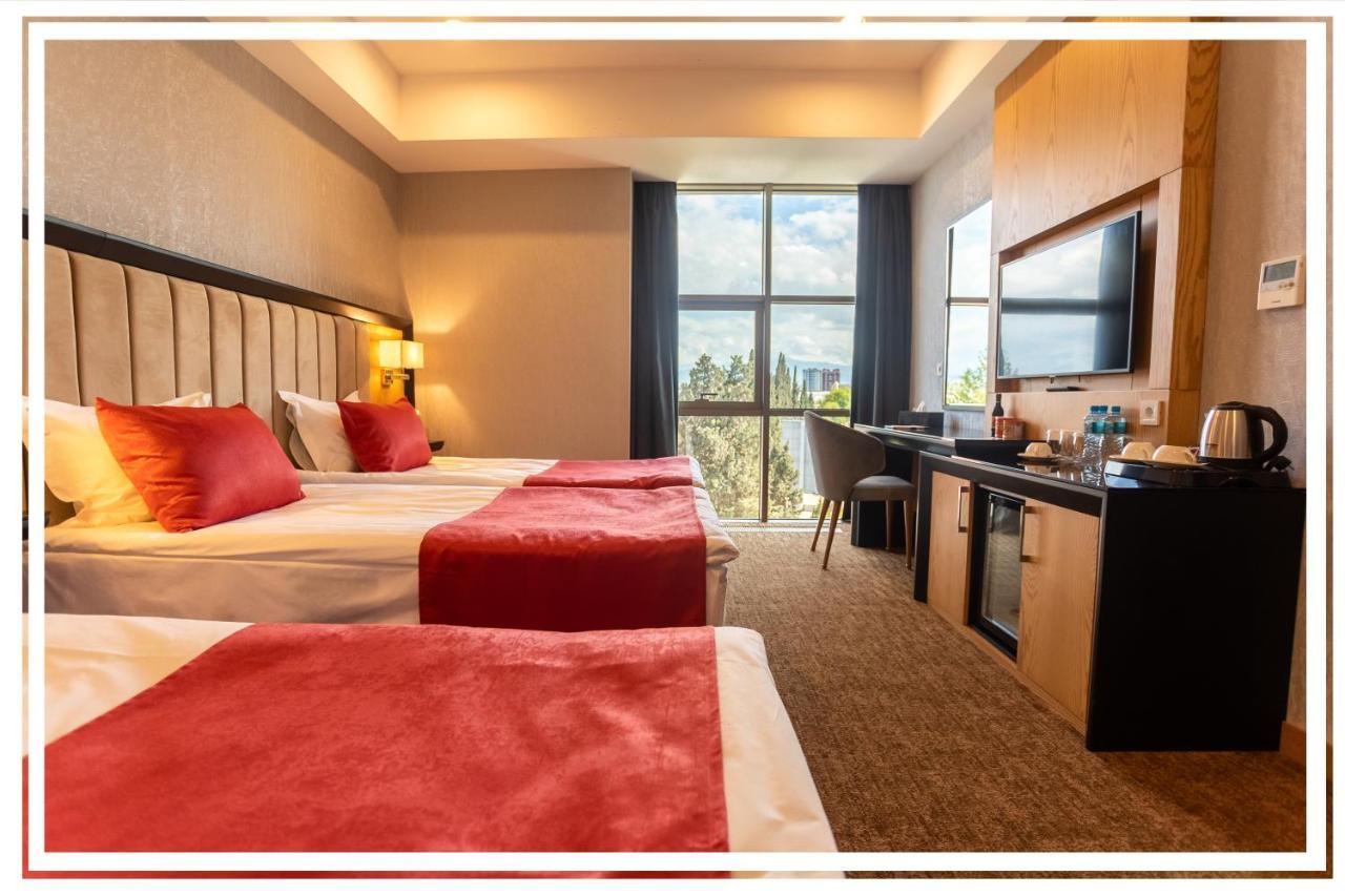 Premium Hotel ギャンジャ エクステリア 写真