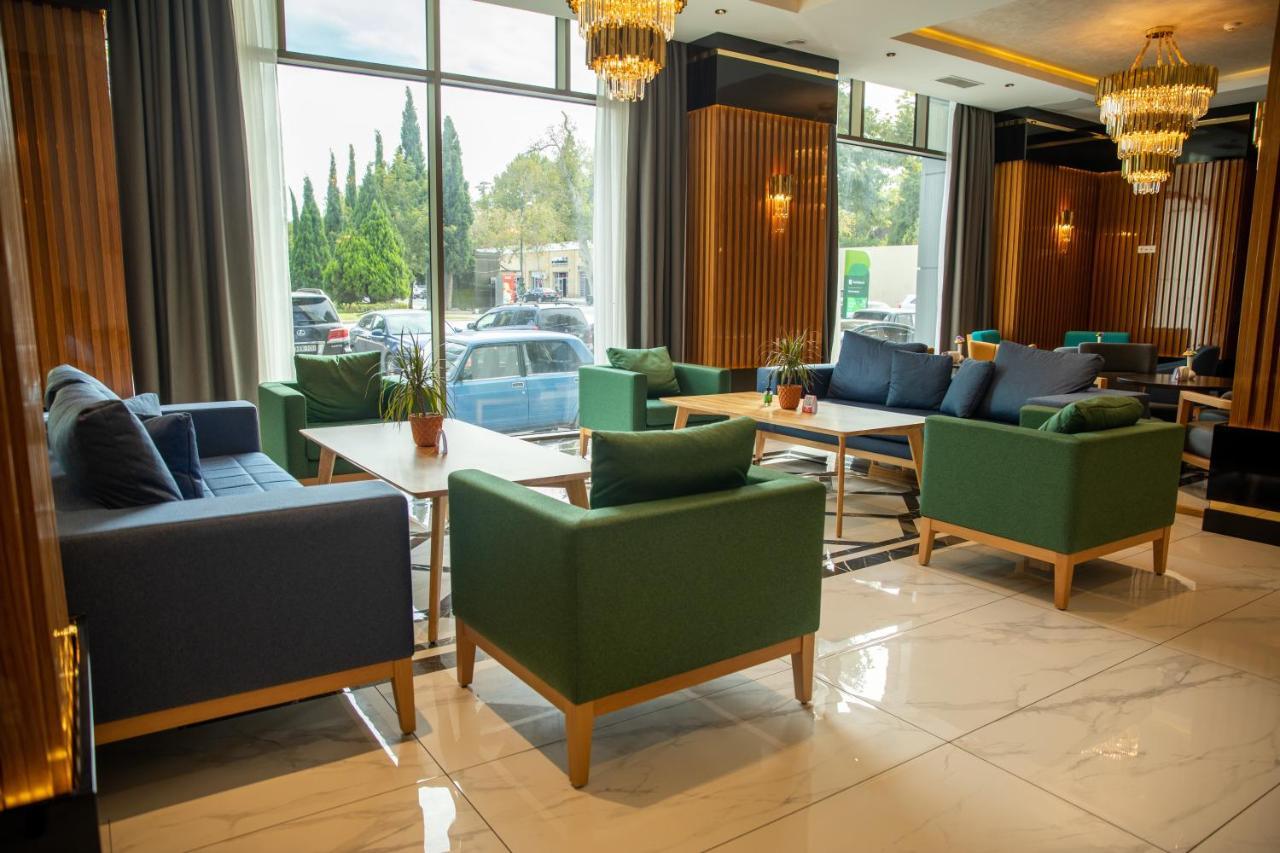 Premium Hotel ギャンジャ エクステリア 写真