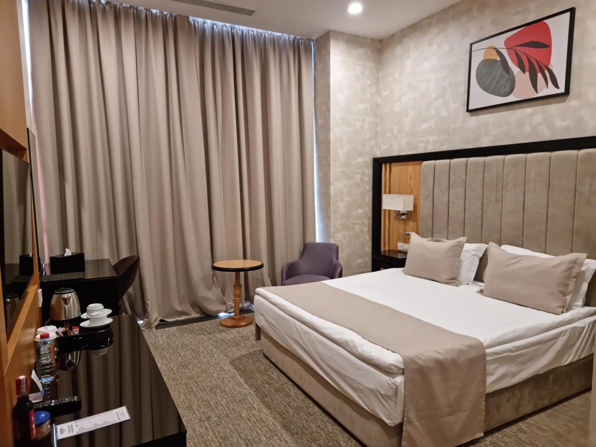 Premium Hotel ギャンジャ エクステリア 写真